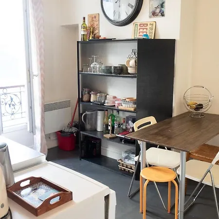 Bright Flat Close To Alesia Apartment