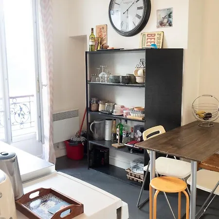 Bright Flat Close To Alesia Paris